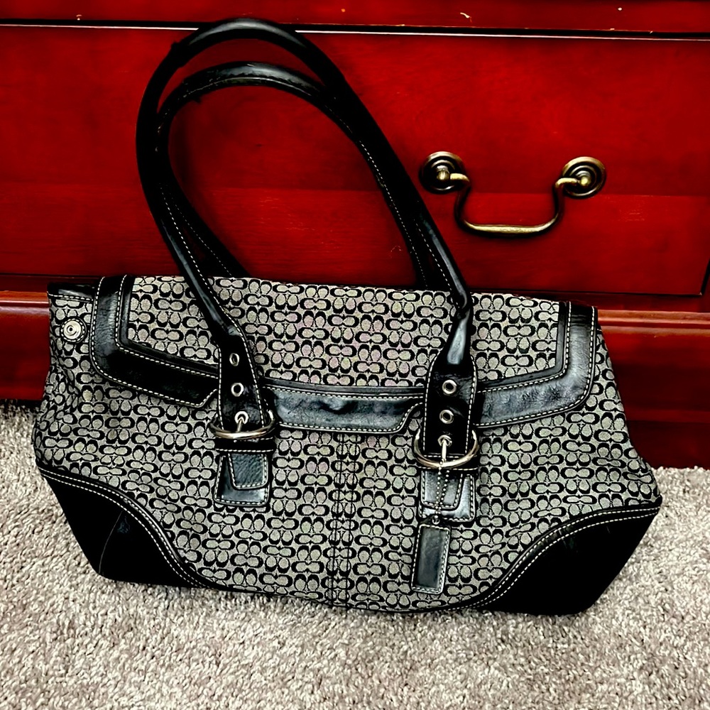 Signature Coach Purse